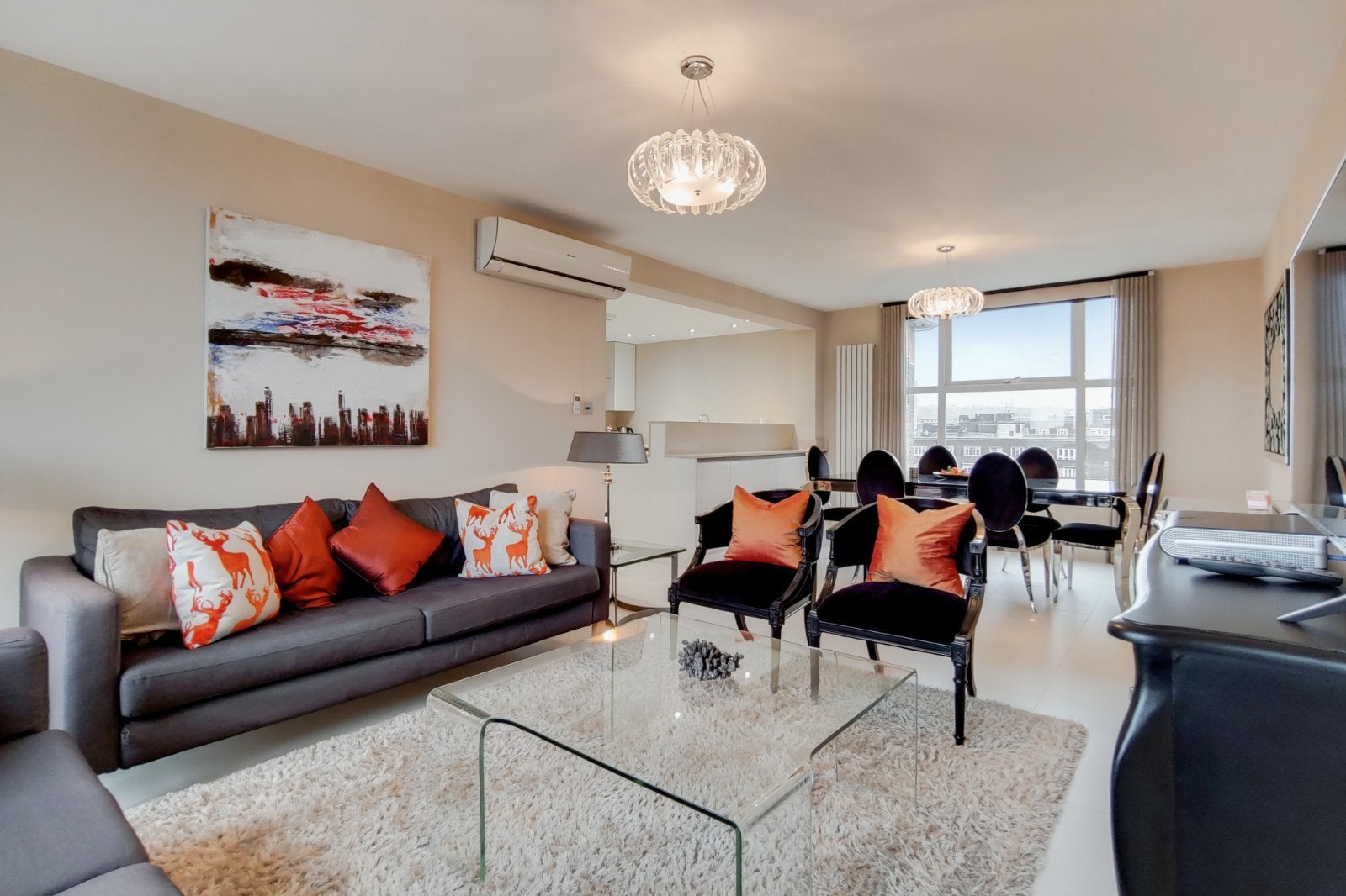 Flat Boydell Court in Greater London