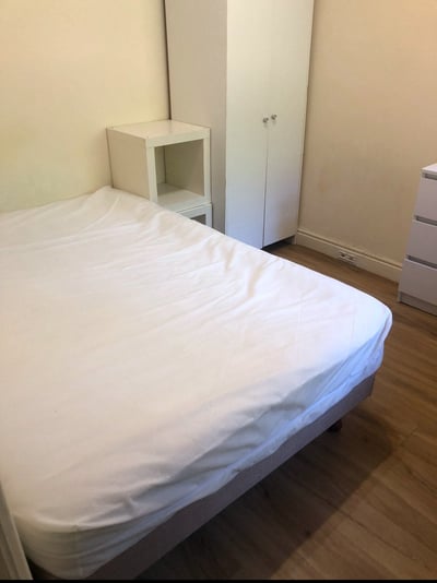 Flat Lenton Boulevard in Nottingham