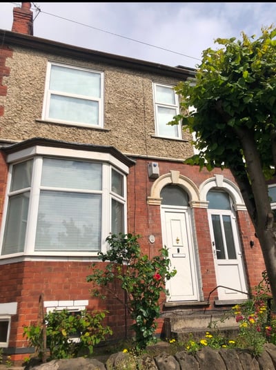 Flat Lenton Boulevard in Nottingham