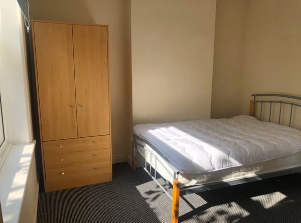 Flat Lenton Boulevard in Nottingham