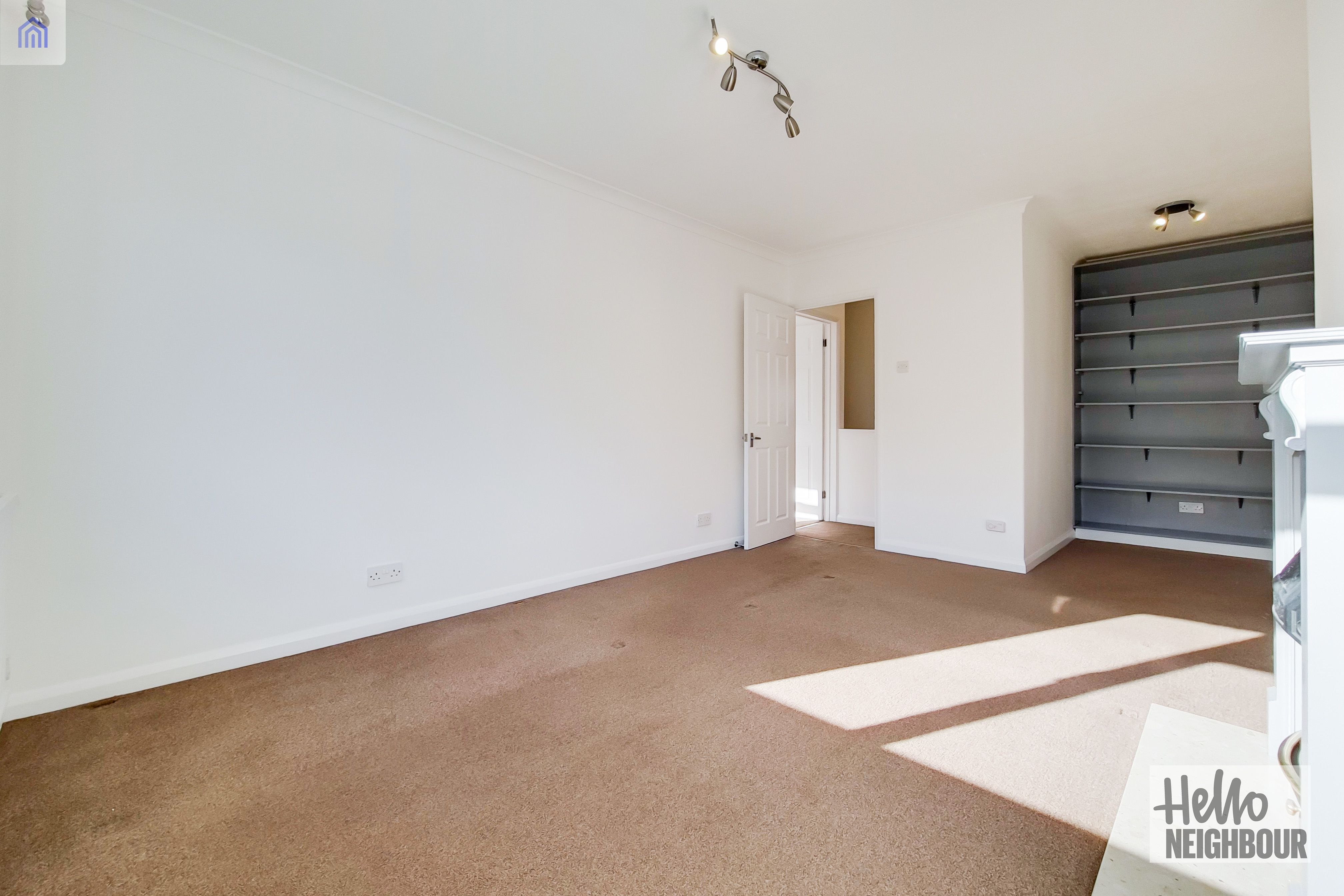 Flat Calthorpe Gardens in Greater London