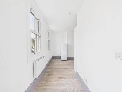 Flat Bethnal Green Road in Greater London