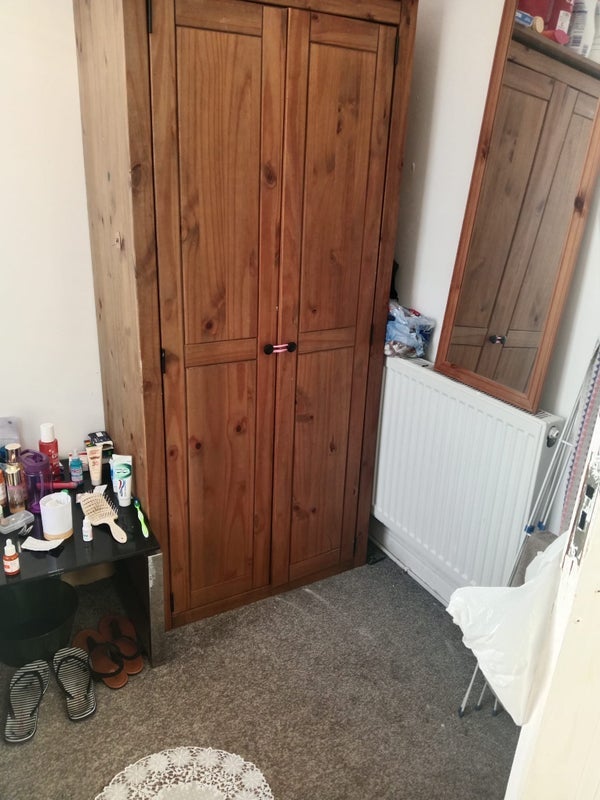 Room Lowther Road in Manchester