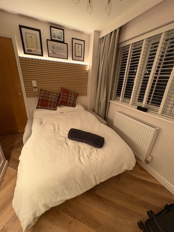 Room Anstige Avenue in Charnwood