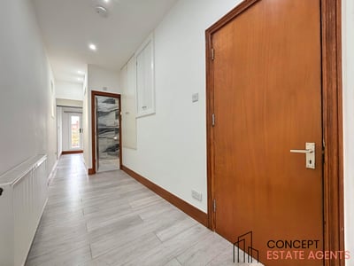 Flat Dorset Road in Greater London