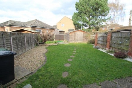 House Arlesey Road in Henlow