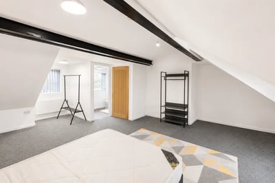 Flat Stainbeck Road in Leeds