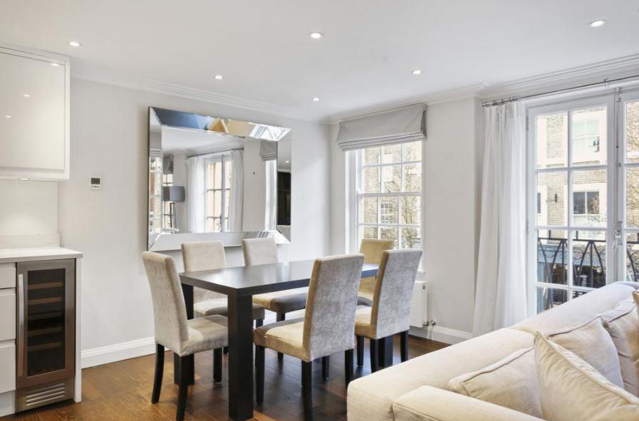 Flat Hertford Street in City of Westminster