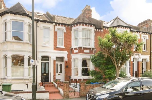 Flat Woodside in Greater London