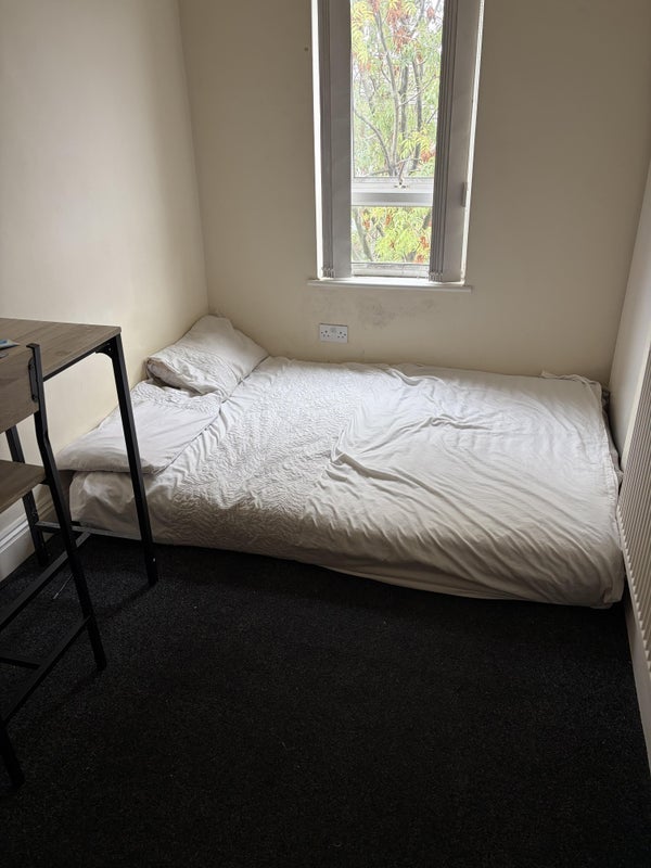 Room Duncan Street in Rotherham