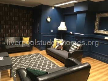 Room Shaw Street in Liverpool