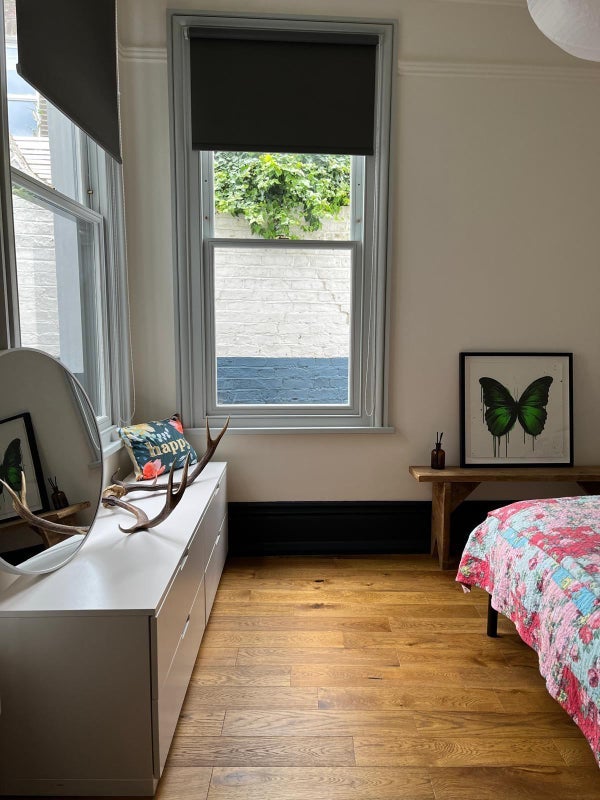 Room Compton Road in Greater London