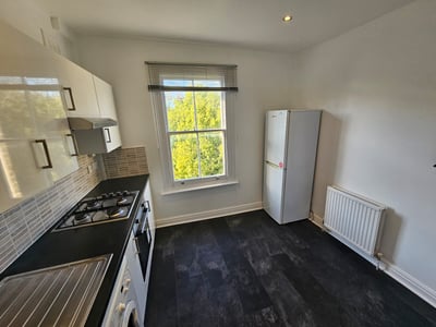 Flat Cavendish Road in Greater London