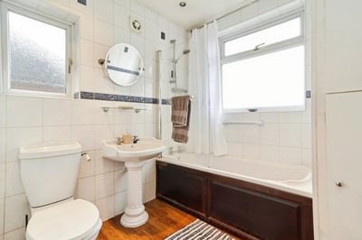 House Elm Walk in Greater London