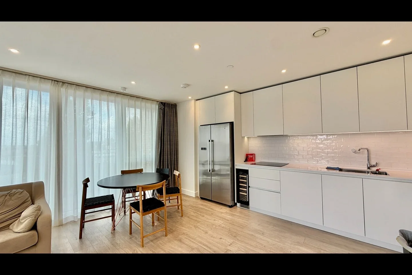 Flat Abbeydale Road in Greater London