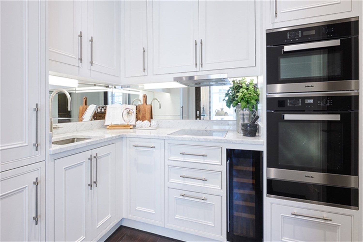 Flat Prince of Wales Terrace in Greater London