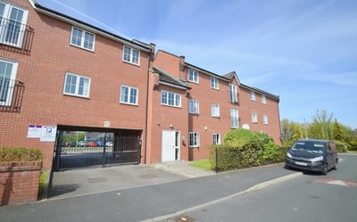 Flat Flemish Crescent in Manchester