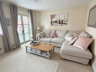 House Webbs Way in Tewkesbury