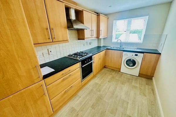 Flat Bath Road in Maidenhead