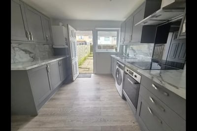 House Coldgreen Avenue in Kilbirnie