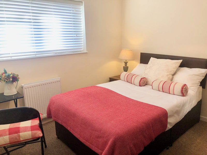 Room The Pasture in Crawley