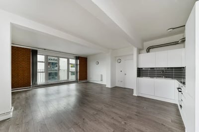 Flat Kingsland Road in London