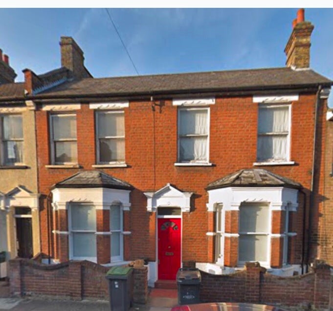 Room Gorleston Road in Greater London