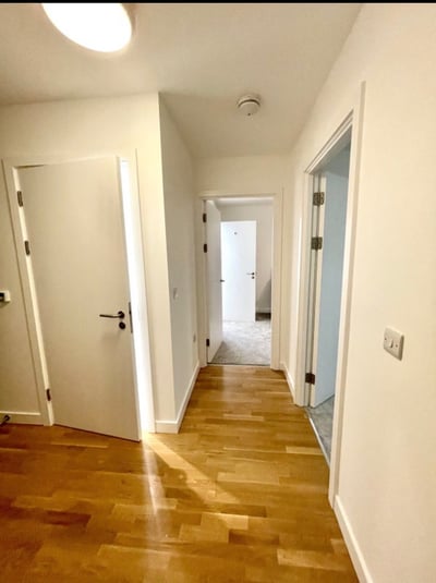 Flat Killick Way in Greater London