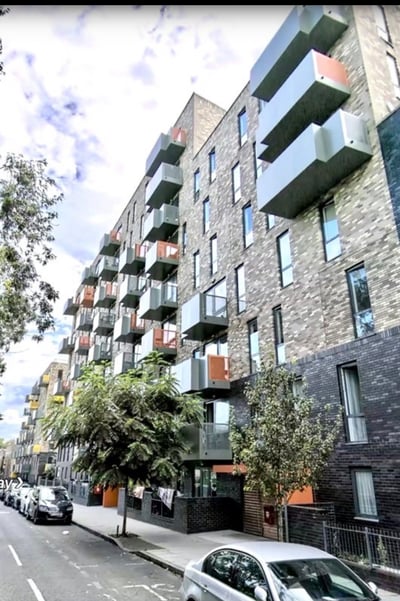 Flat Killick Way in Greater London