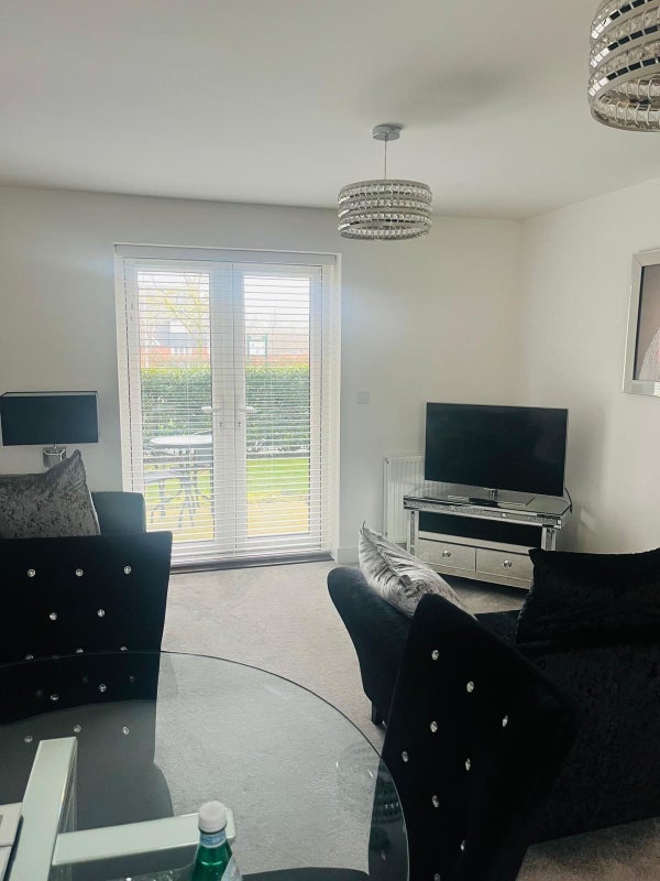 Room Newland Avenue in East Hertfordshire