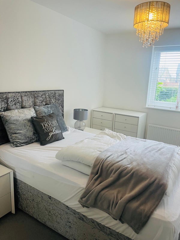 Room Newland Avenue in East Hertfordshire