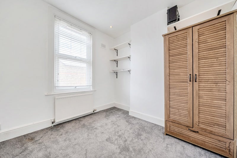 Flat Shorndean Street in Greater London