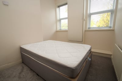 Flat Falkland Rise in Leeds