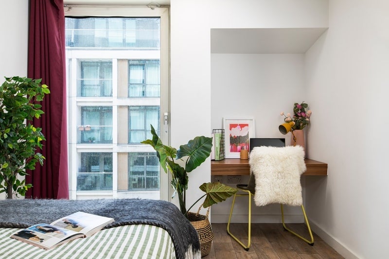 Flat Goswell Road in Greater London