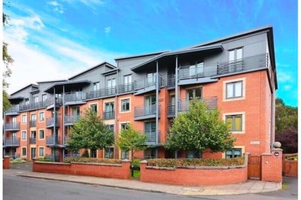 Flat Manor Road in Birmingham