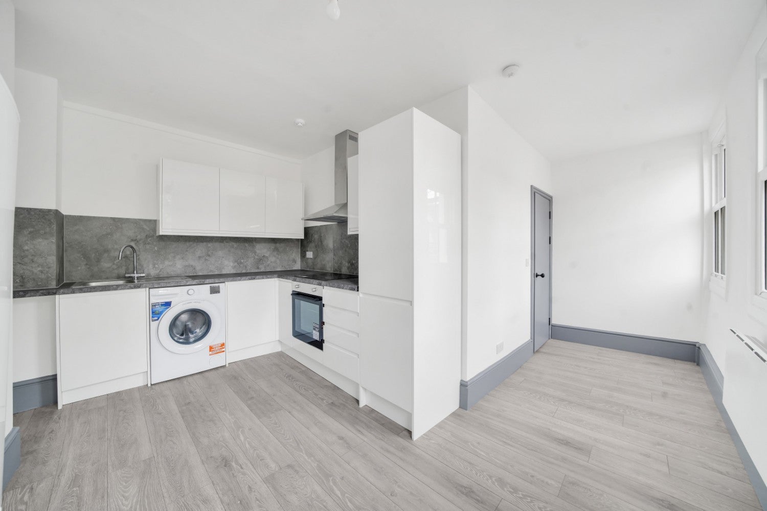 Flat Voss Street in Greater London