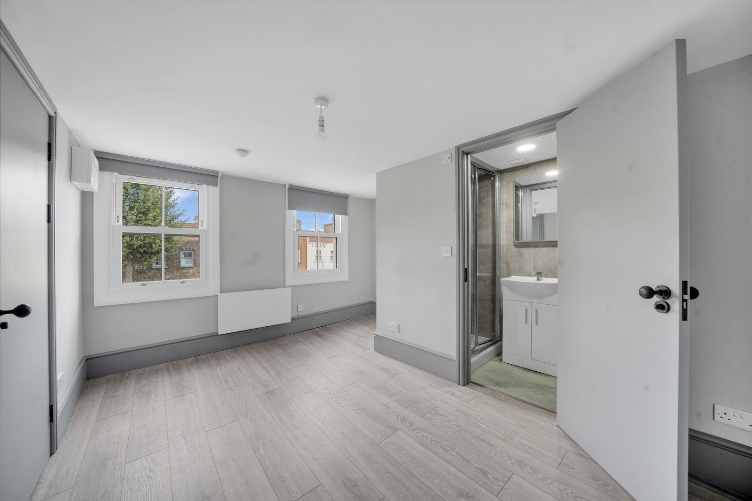 Flat Voss Street in Greater London