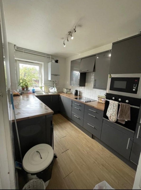 Flat West Lane in Greater London