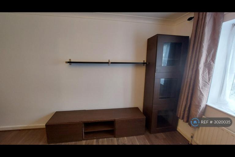 Flat Lowden Road in Greater London