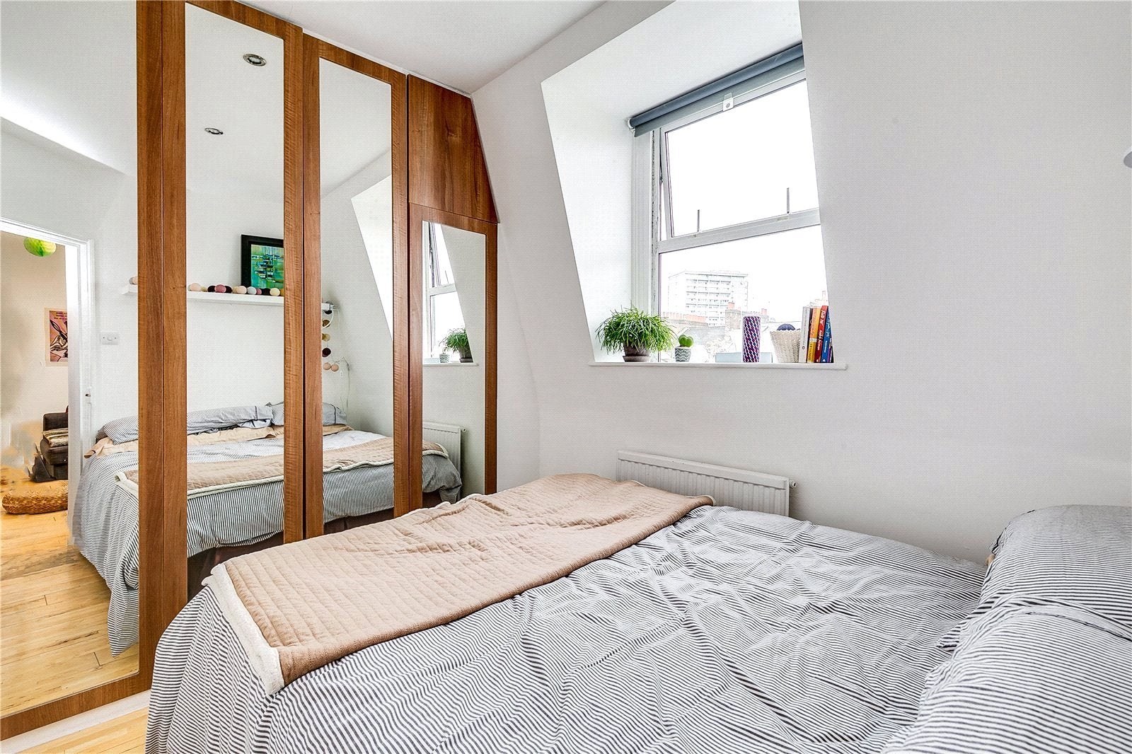 Flat Sutherland Avenue in City of Westminster