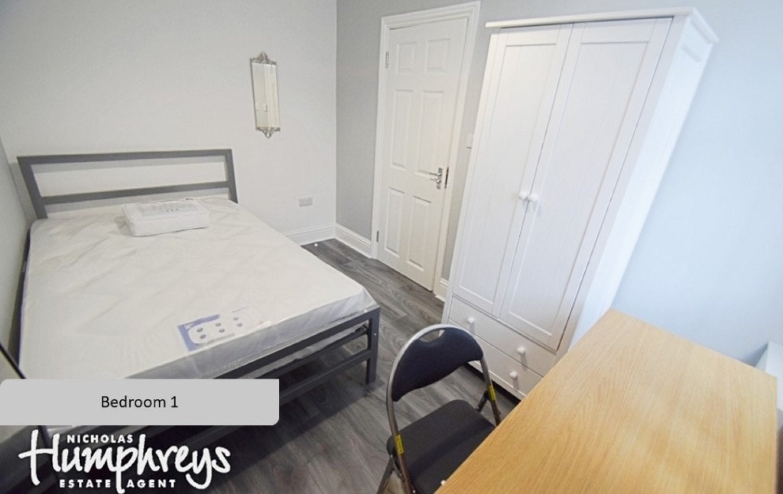 Room Cauldon Road in Stoke-on-Trent