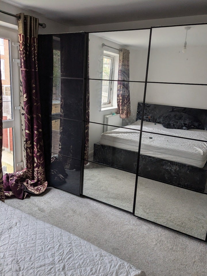 Room Oakes Crescent in Dartford