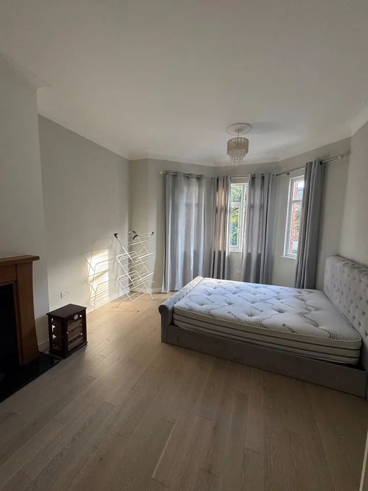 Flat Hammelton Road in Greater London