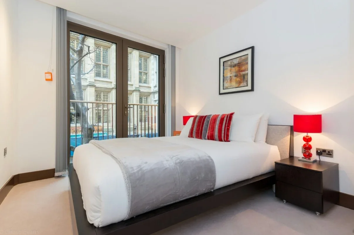 Flat Fetter Lane in City of London