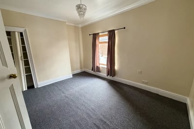 House David Lister Drive in Hull