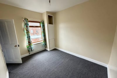 House David Lister Drive in Hull