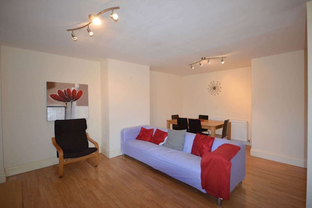 Flat Cavendish Place in Newcastle upon Tyne