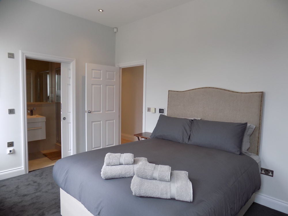 Flat Royal Connaught Drive in Hertsmere