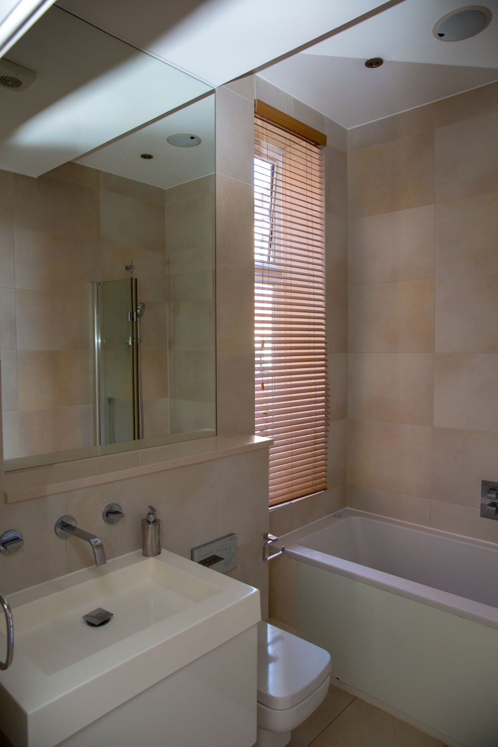 Flat Royal Connaught Drive in Hertsmere