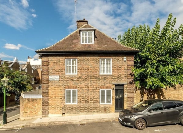 House Campden Hill Square in Greater London